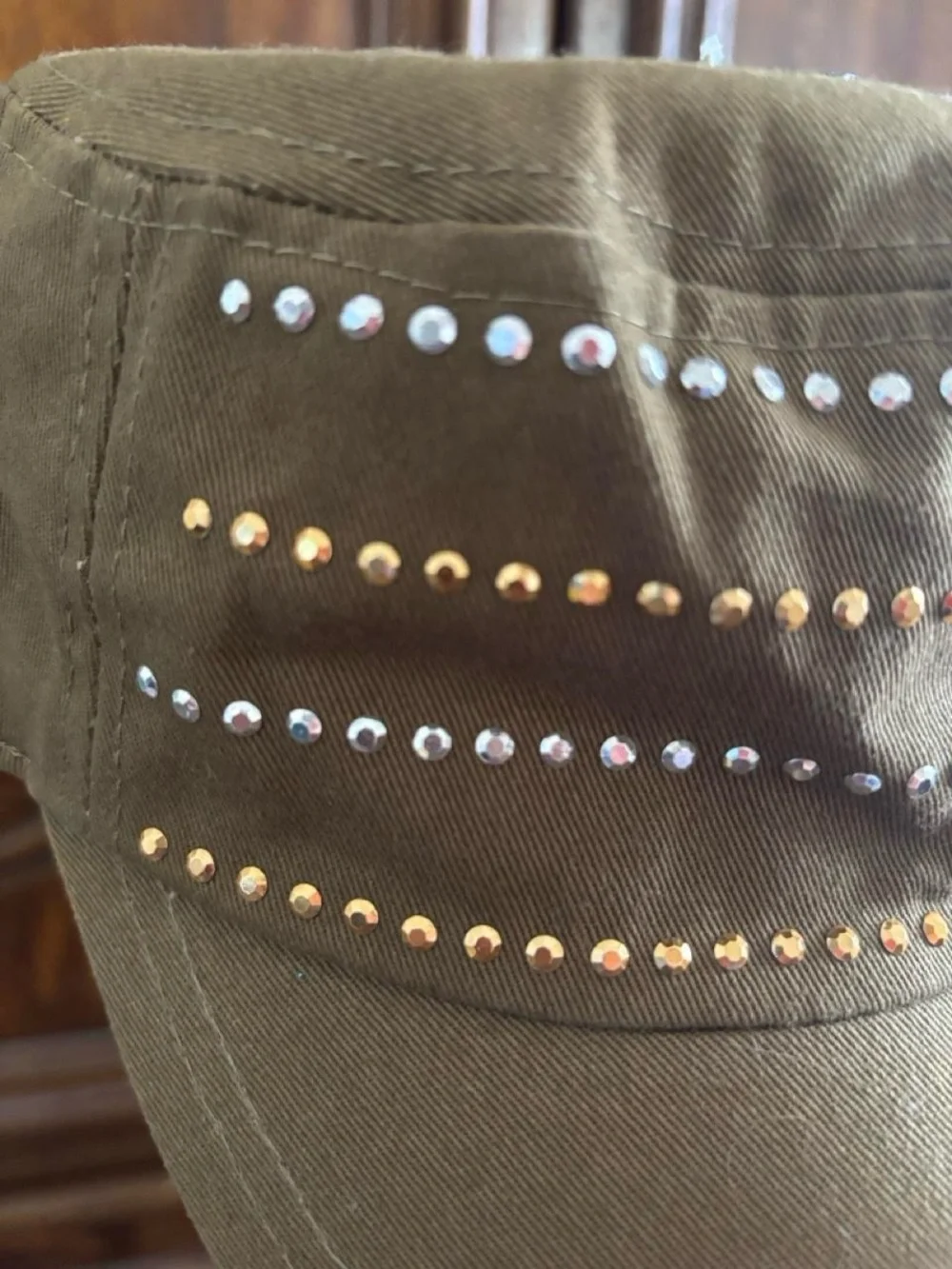 NWT  Puggs Shelby Rhinestones women's hat cap